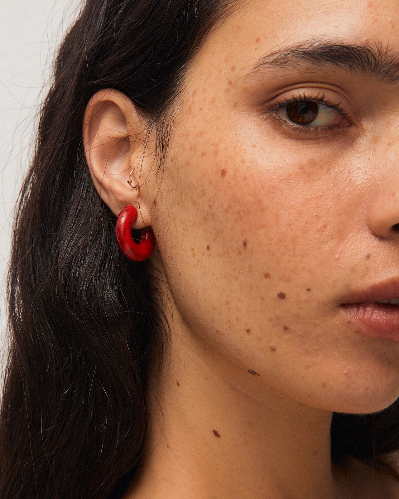 Pendientes aro de pasta rojo