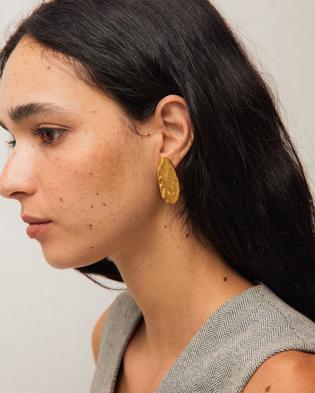 Pendientes grandes color oro