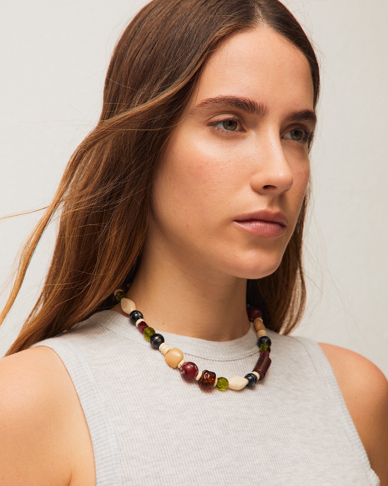 Collar combinado con diferentes piedras