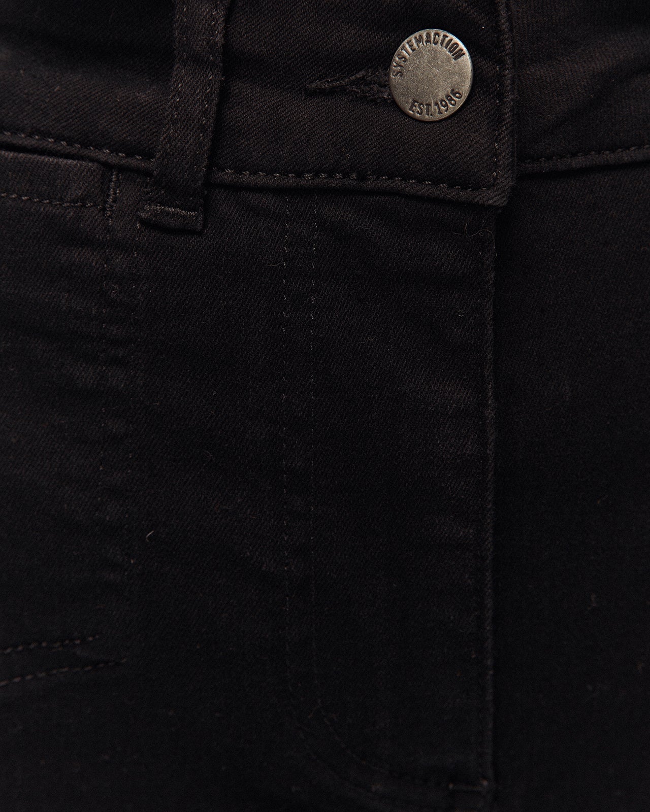 Pantalón denim con bolsillos de vivo