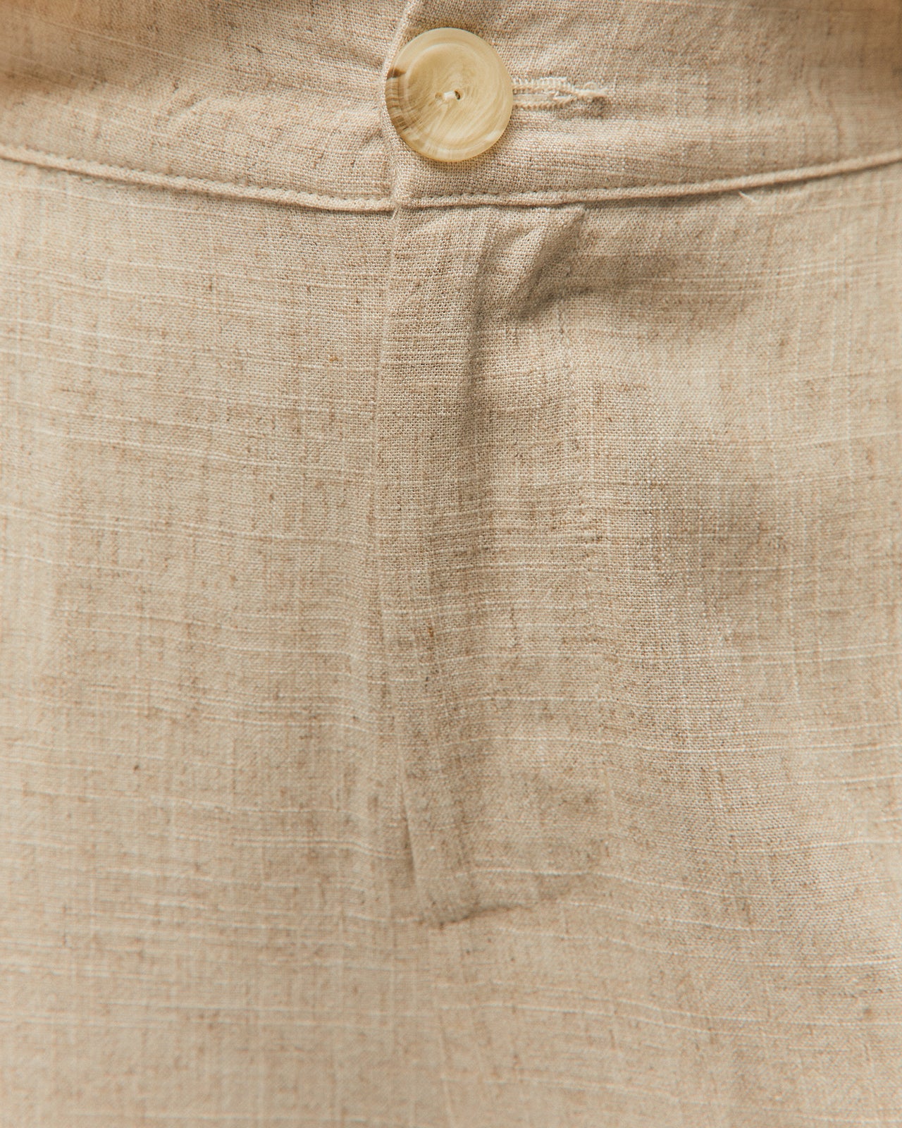 Linen trousers with button