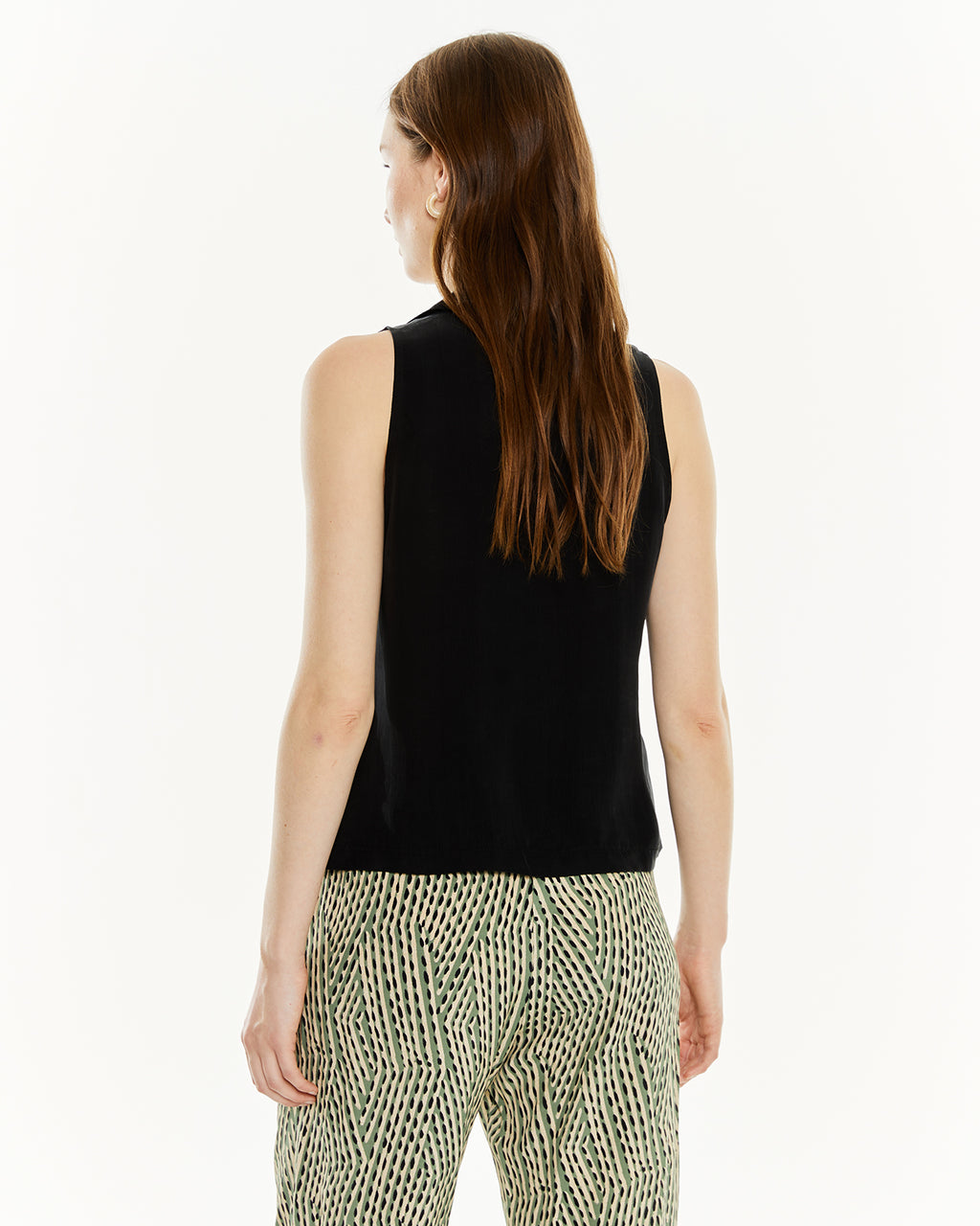Cupro vest with lapel collar