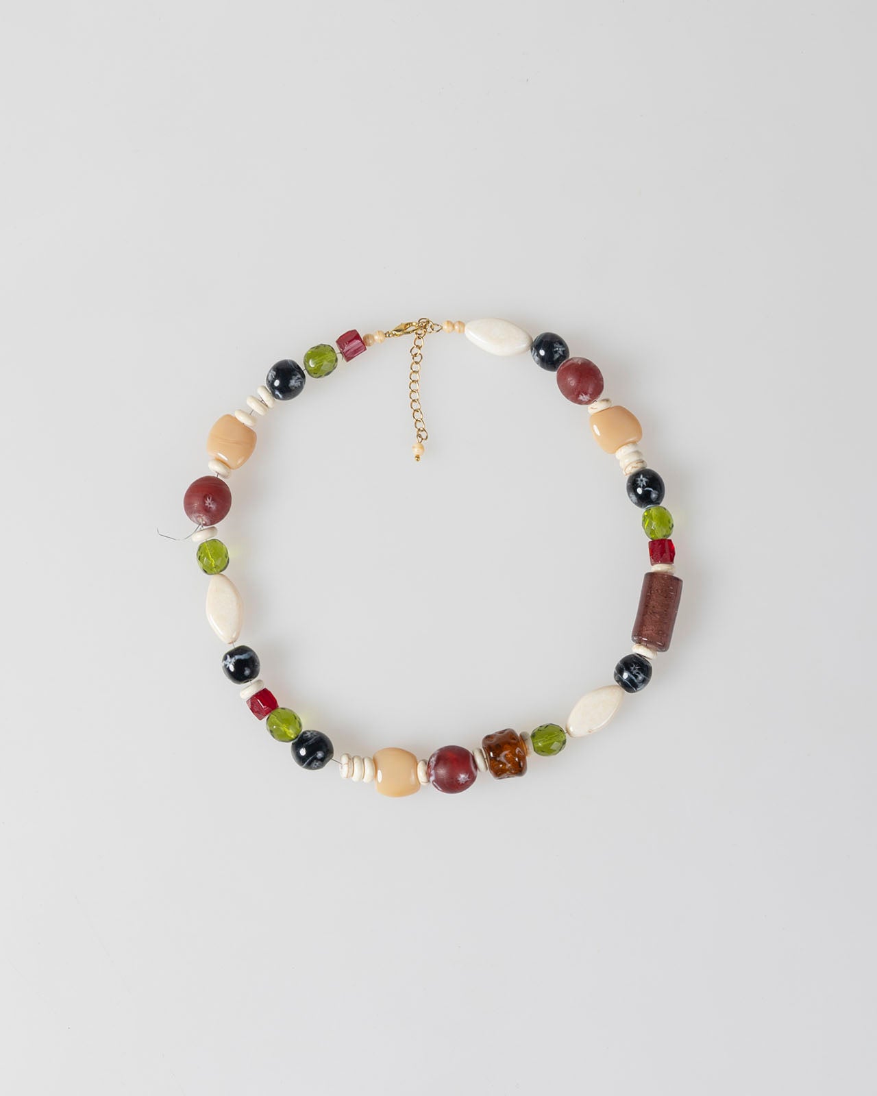 Collar combinado con diferentes piedras
