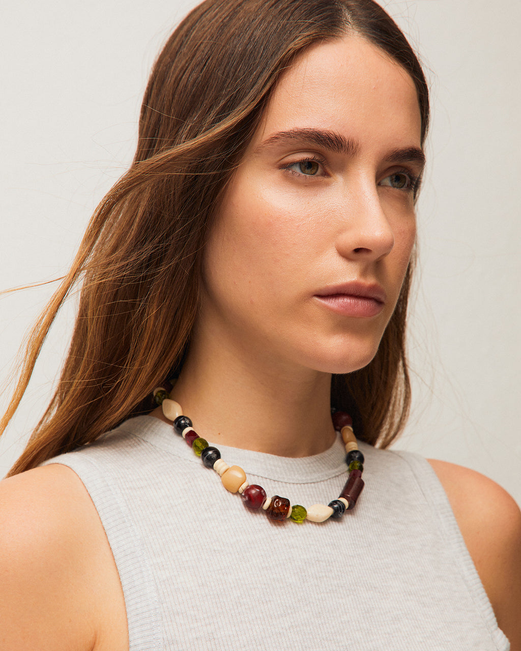 Collar combinado con diferentes piedras