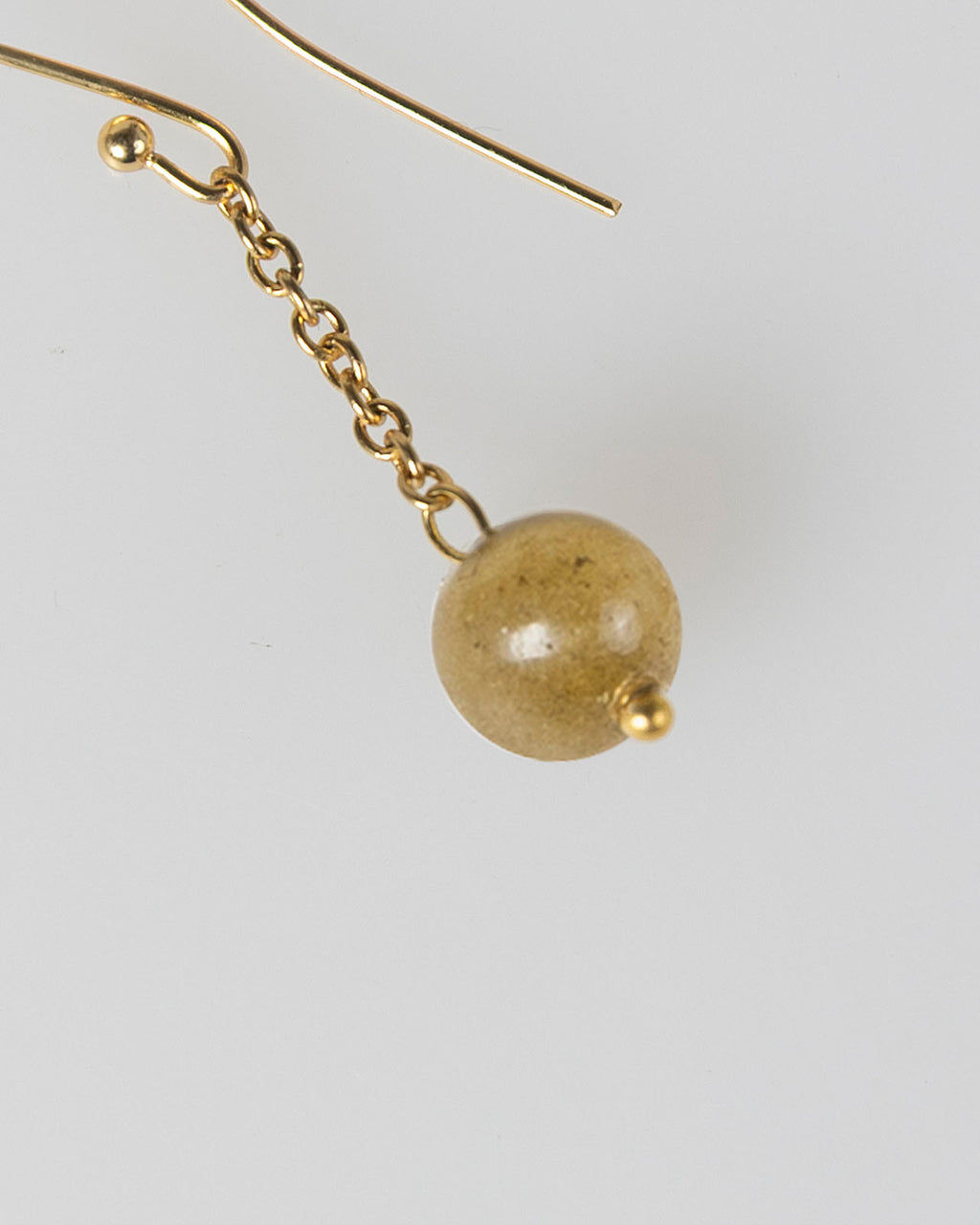 Pendientes con bola verde