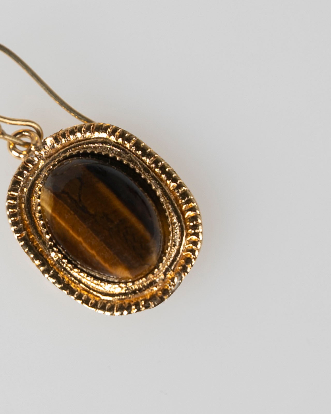 Pendientes piedra marrón