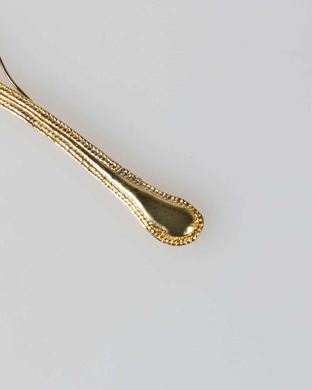 Pendientes largos oro