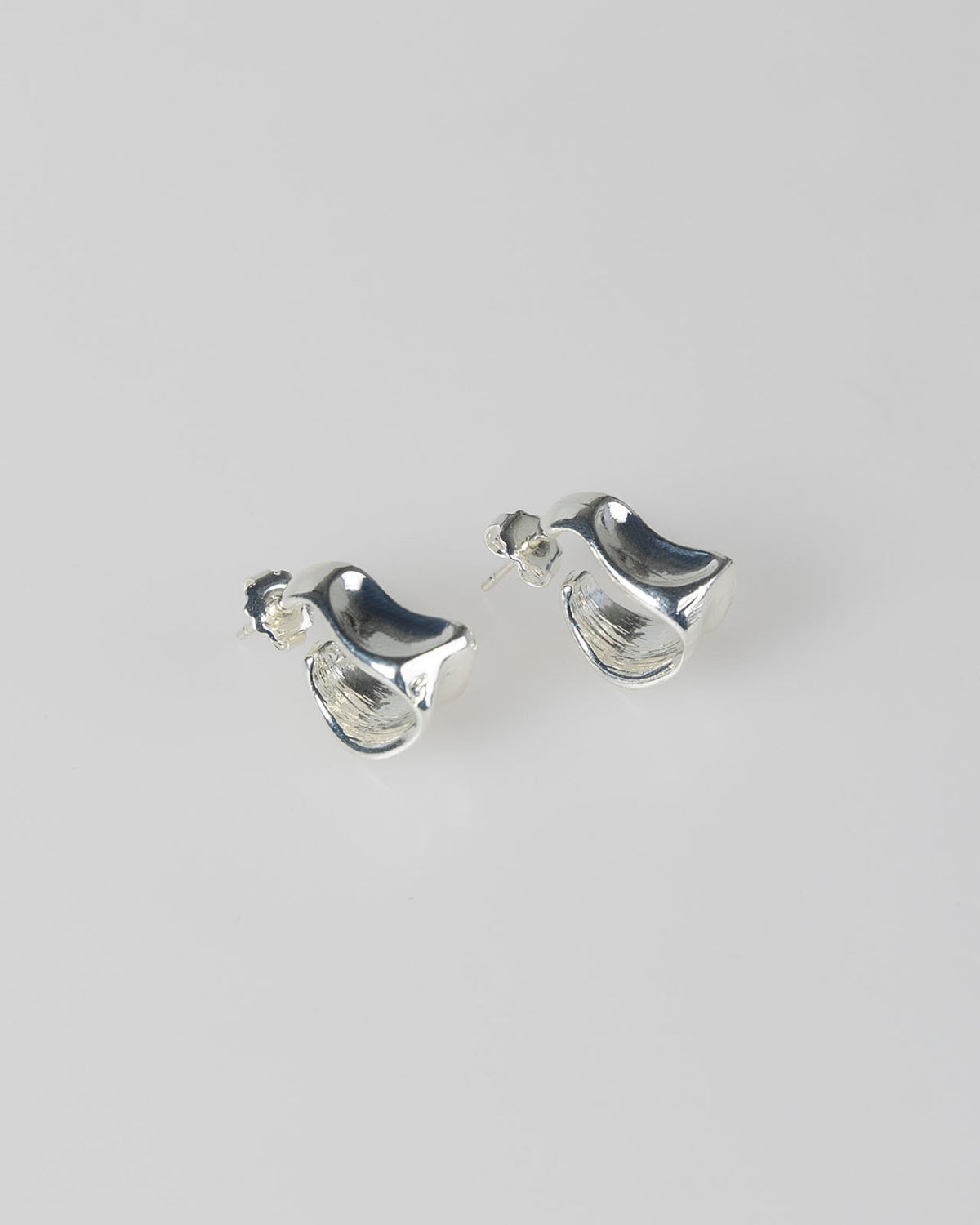 Pendientes plateados