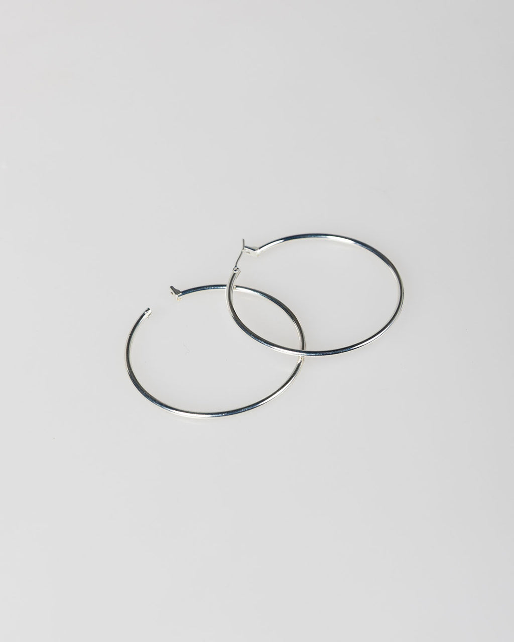 Pendientes de aro plateados
