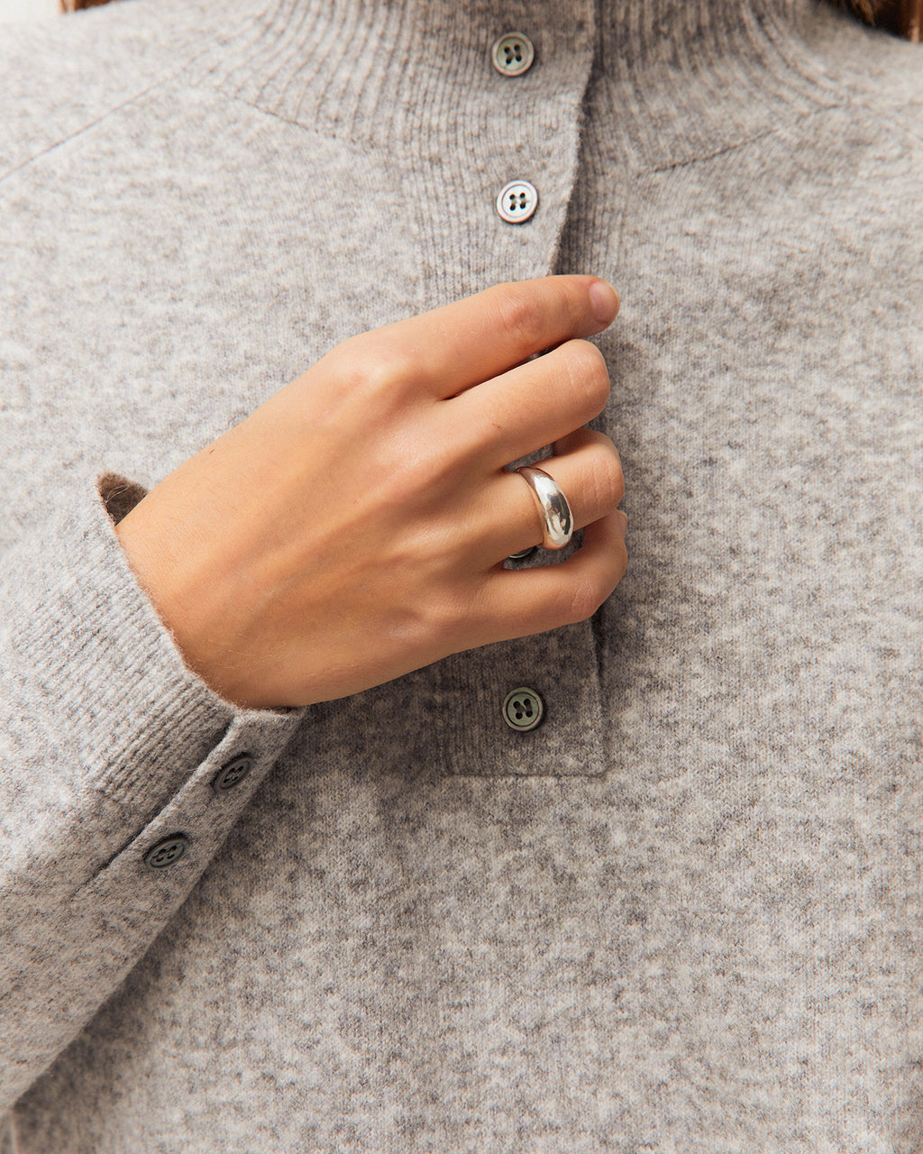 Anillo plateado