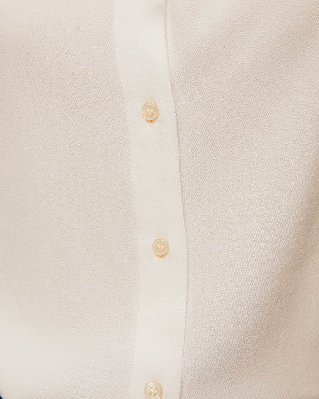 Camisa de manga corta cuello camisero redondo