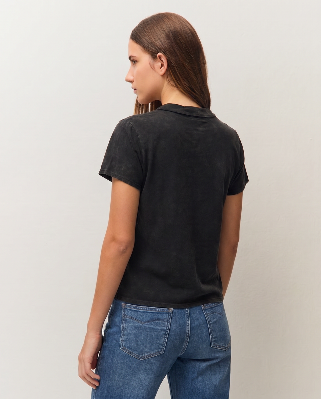 Camisa manga corta cuello camisero redondo  efecto corrosivo