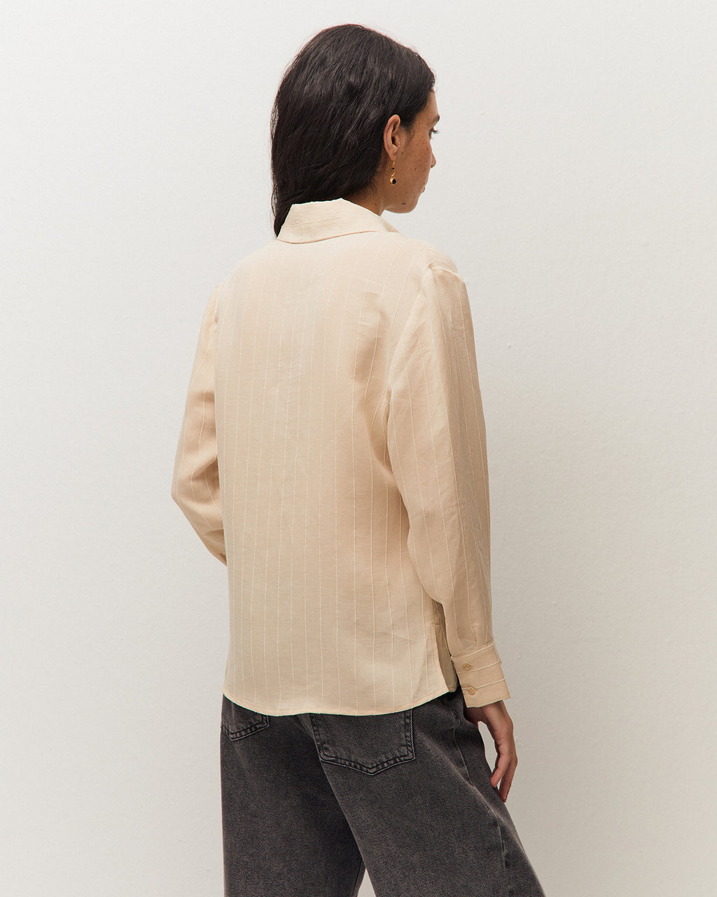 Camisa fluida con textura