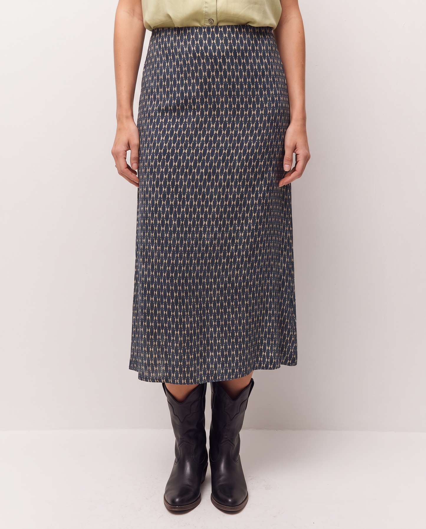 Falda midi con un estampado gemoétrico