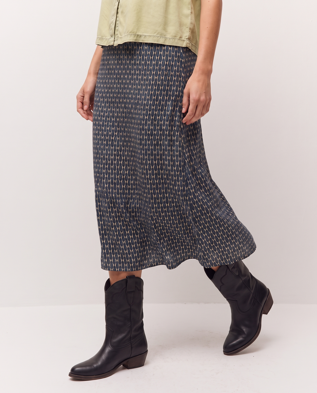 Falda midi con un estampado gemoétrico