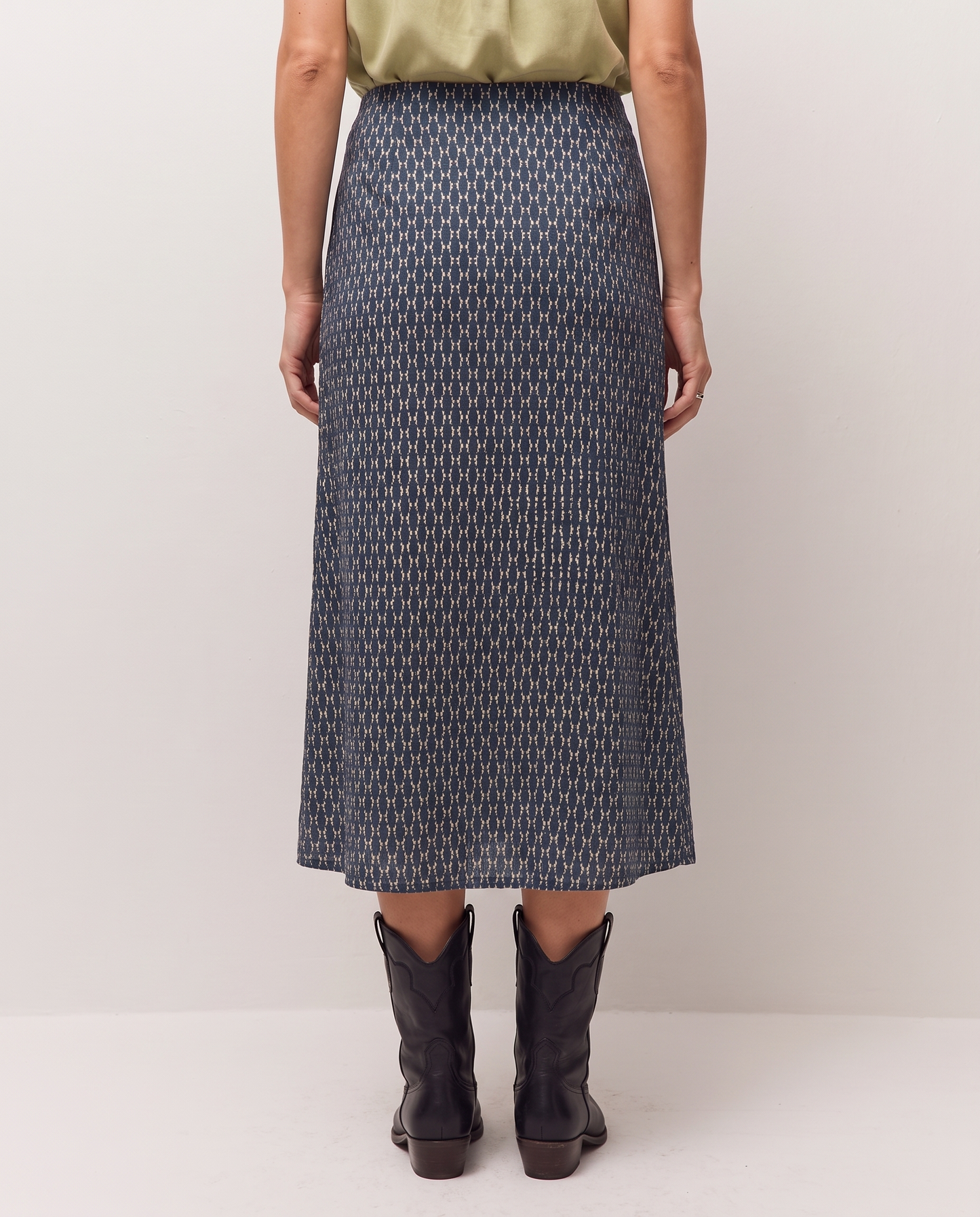 Falda midi con un estampado gemoétrico