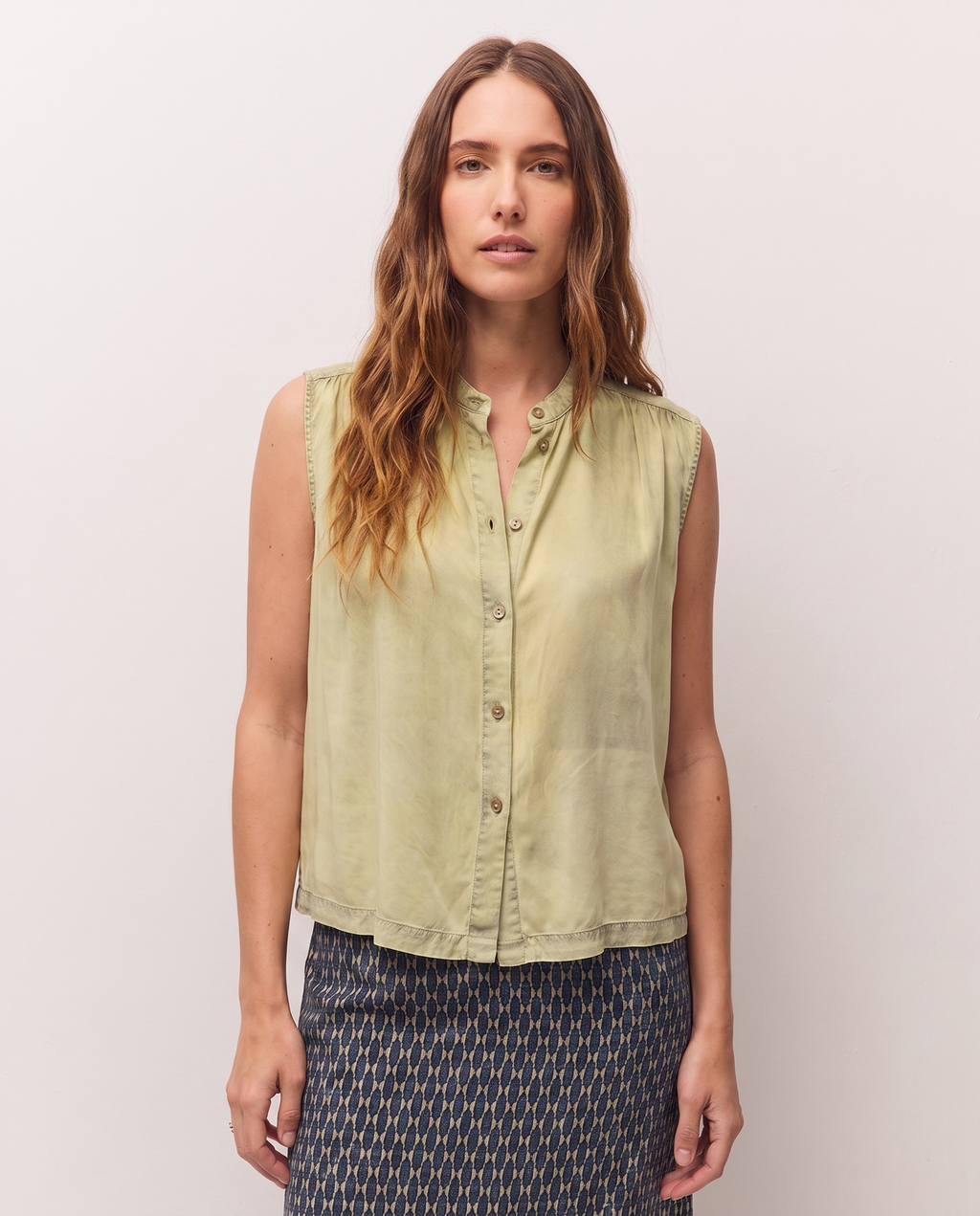 Camisa sin mangas efecto desgastado