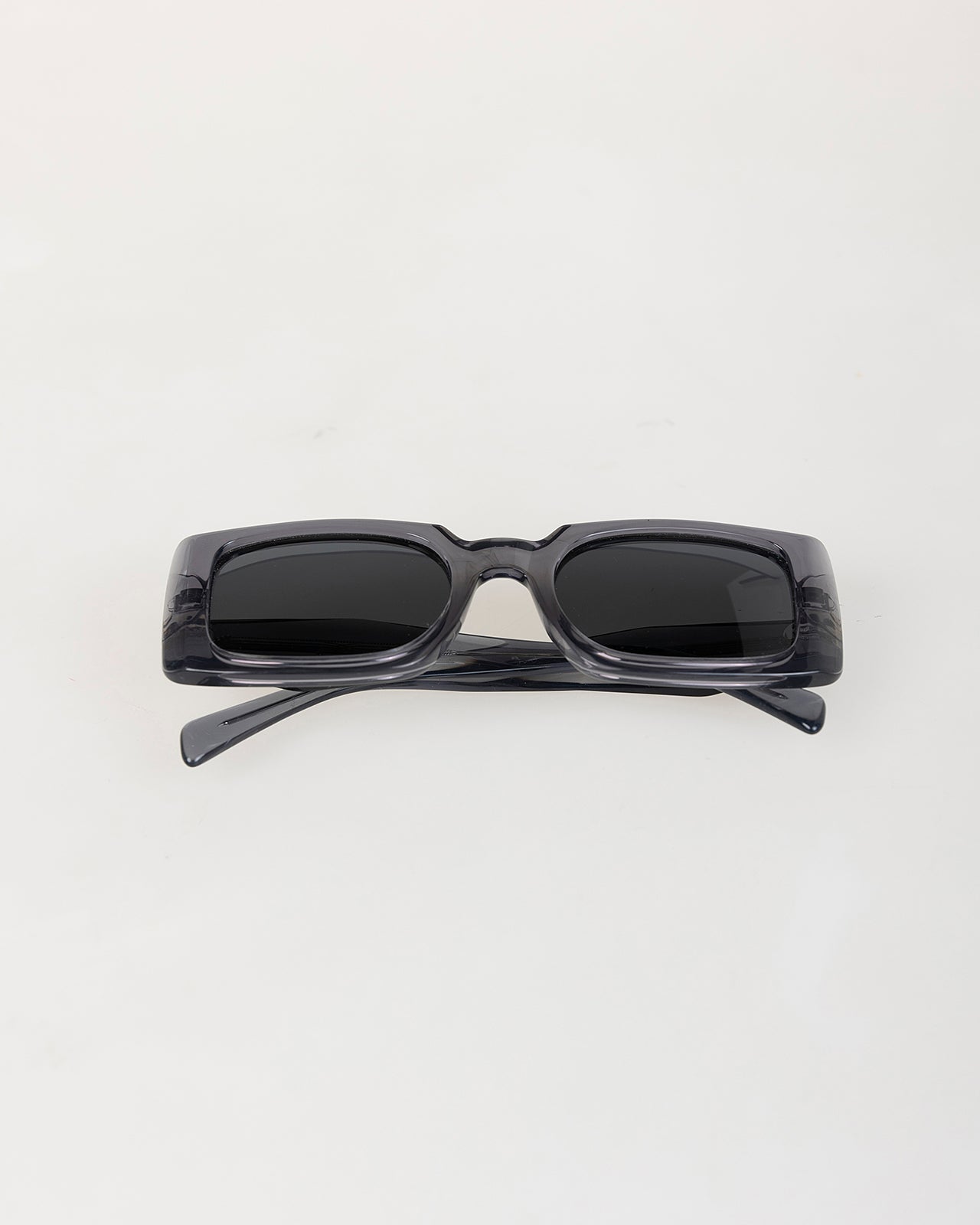 Rectangular sunglasses