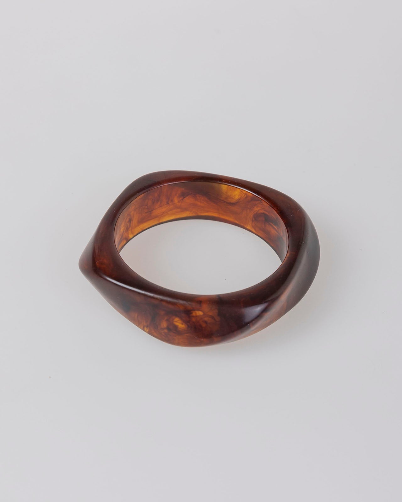 Brazalete rígido