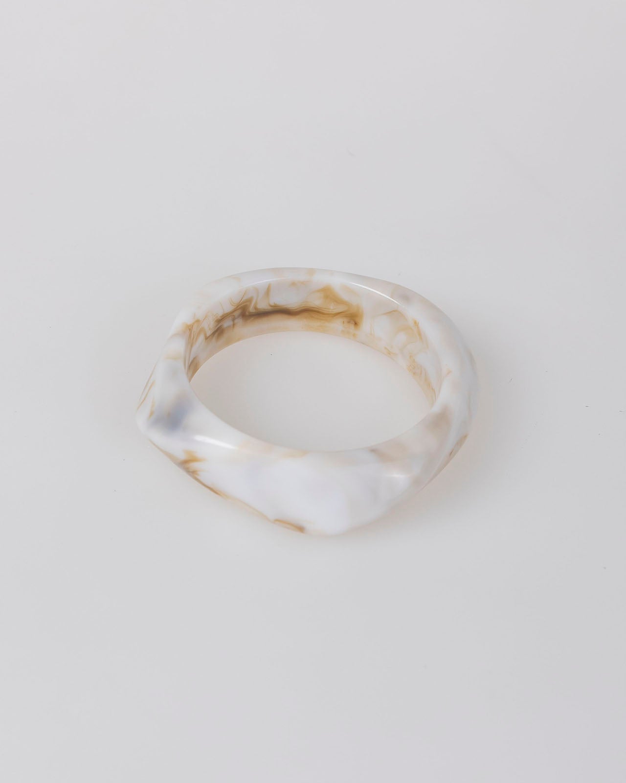 Brazalete rígido