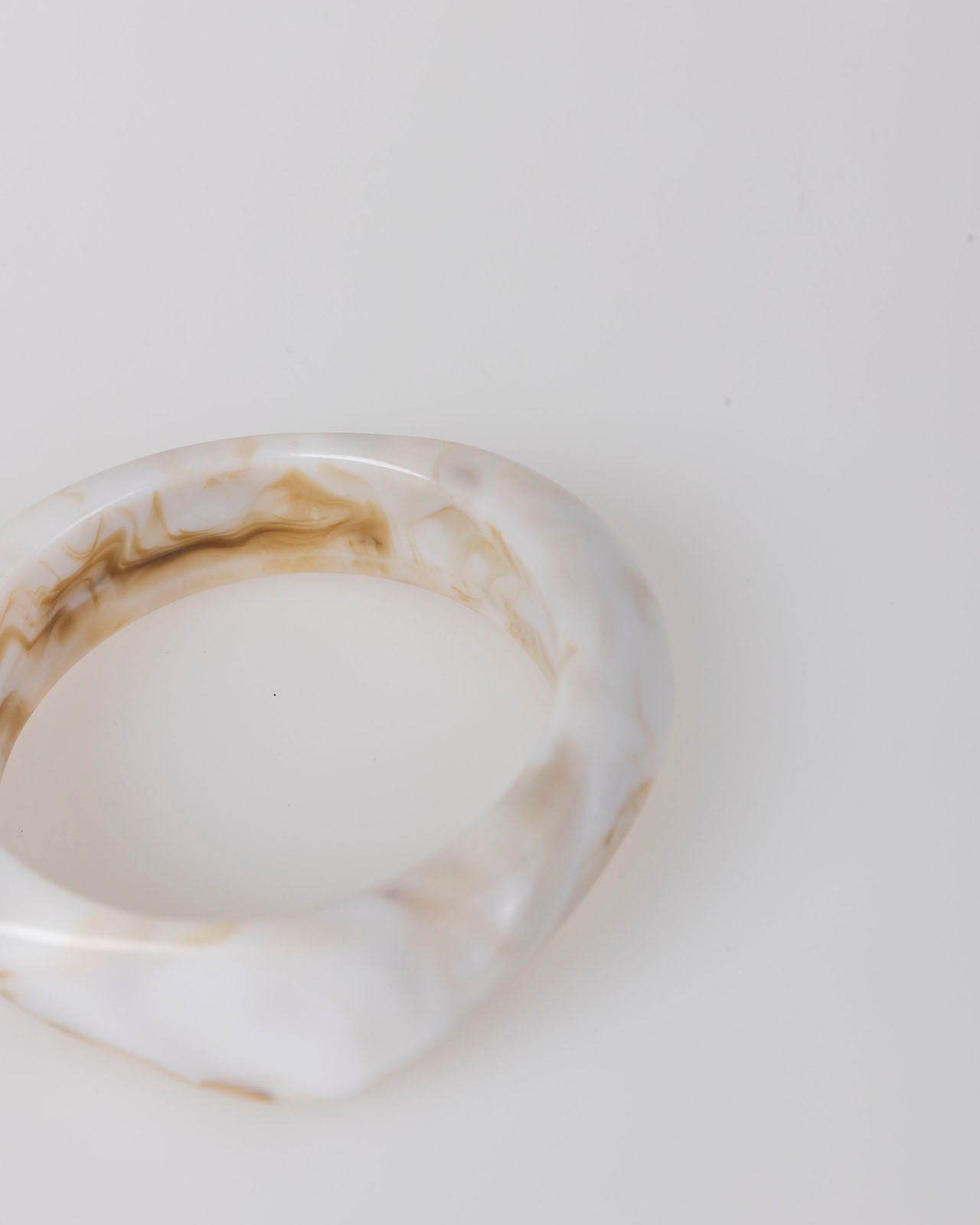 Brazalete rígido
