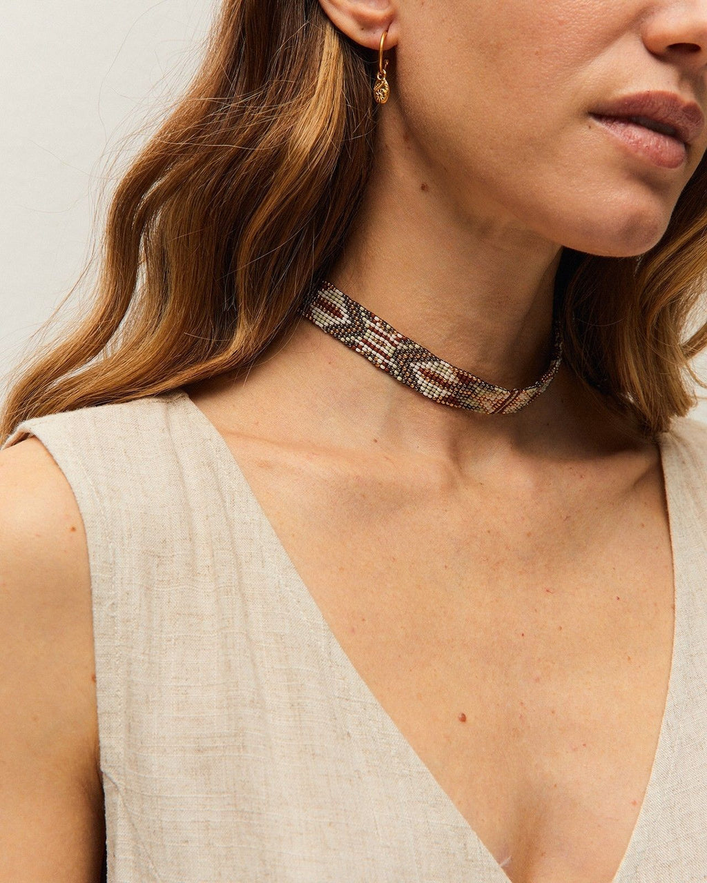 Ethnic choker