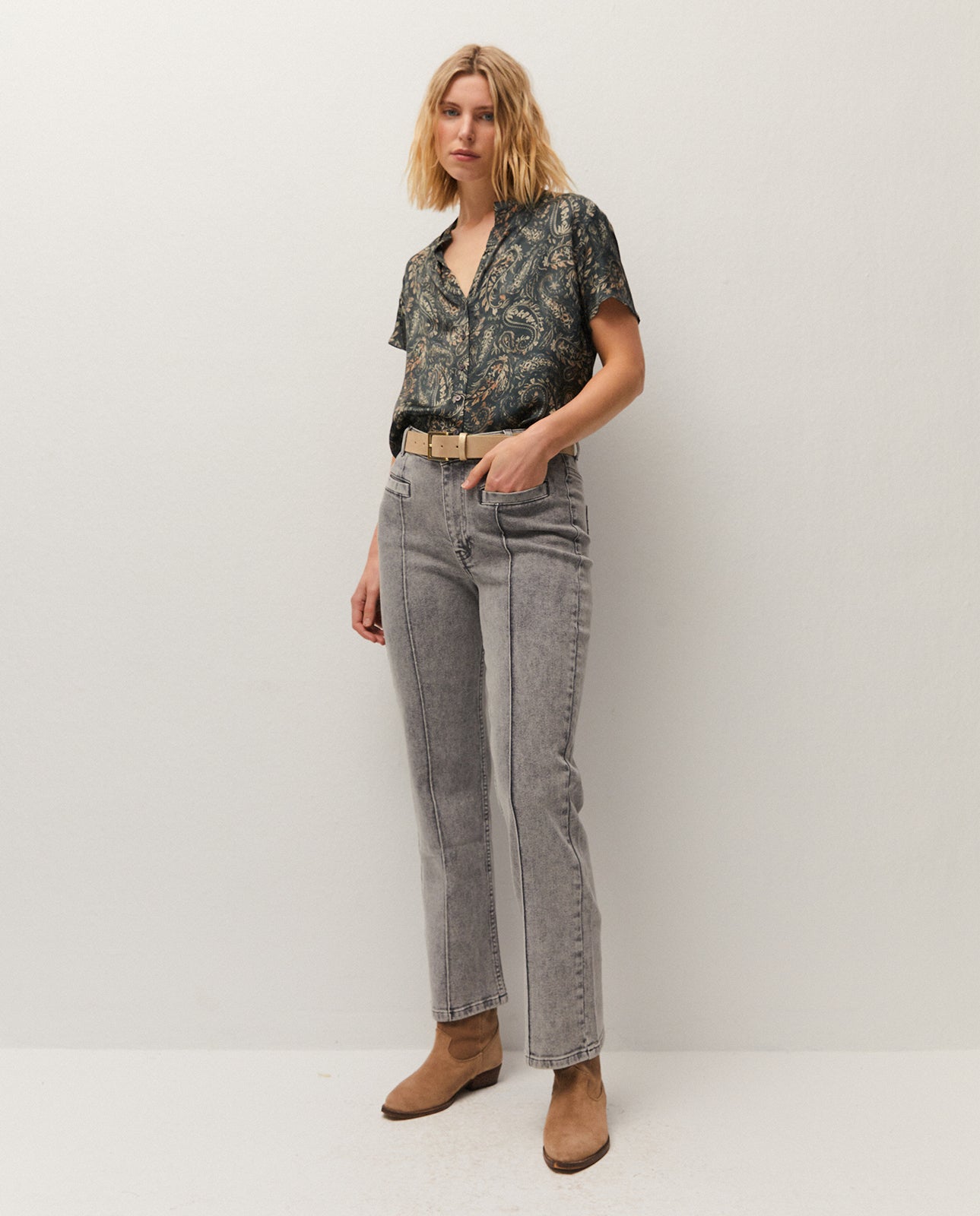 Camisa estampada escote mao