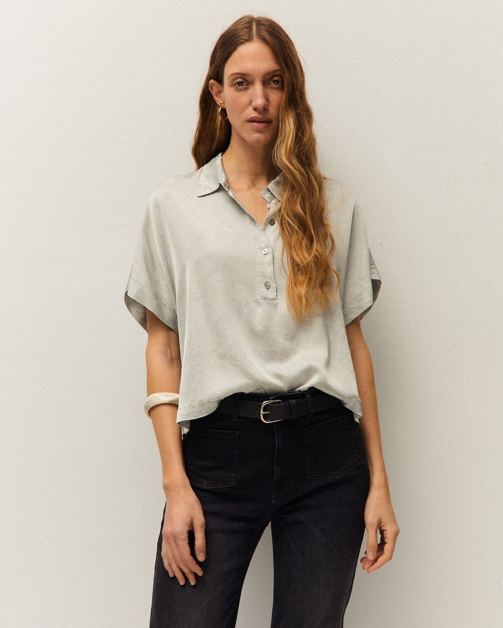 Camisa satinada efecto corrosivo
