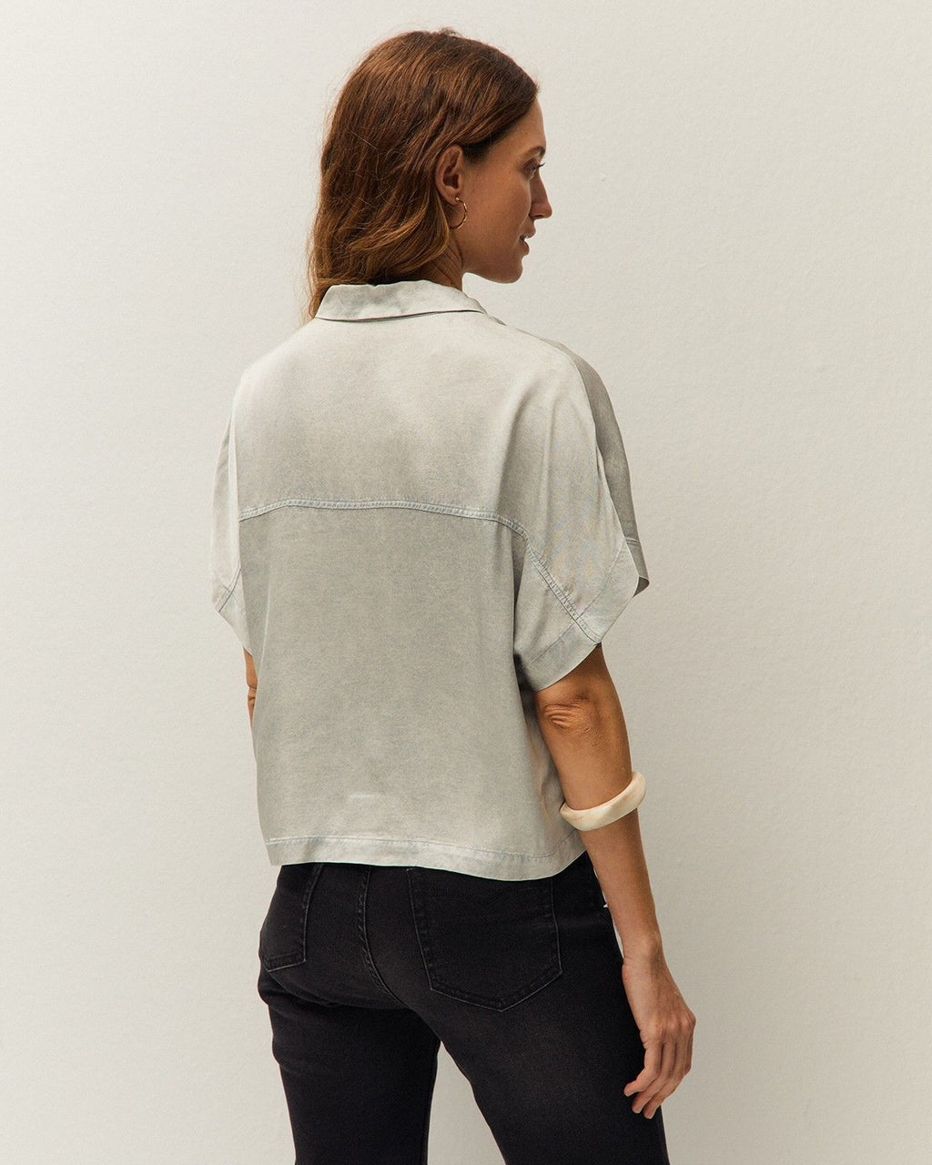 Camisa satinada efecto corrosivo