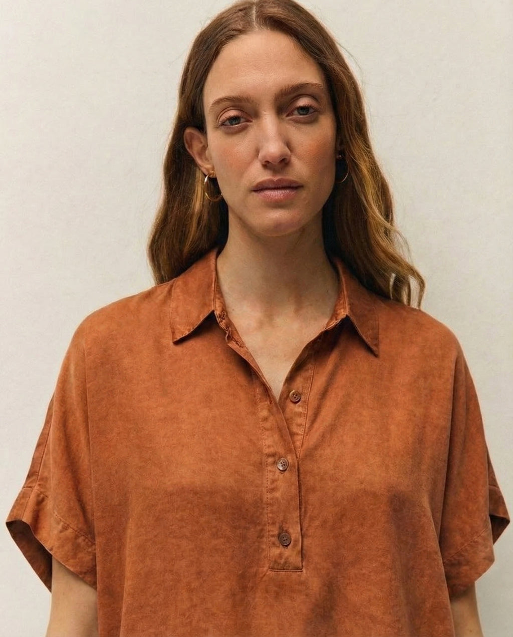Chemise satinée effet corrodé