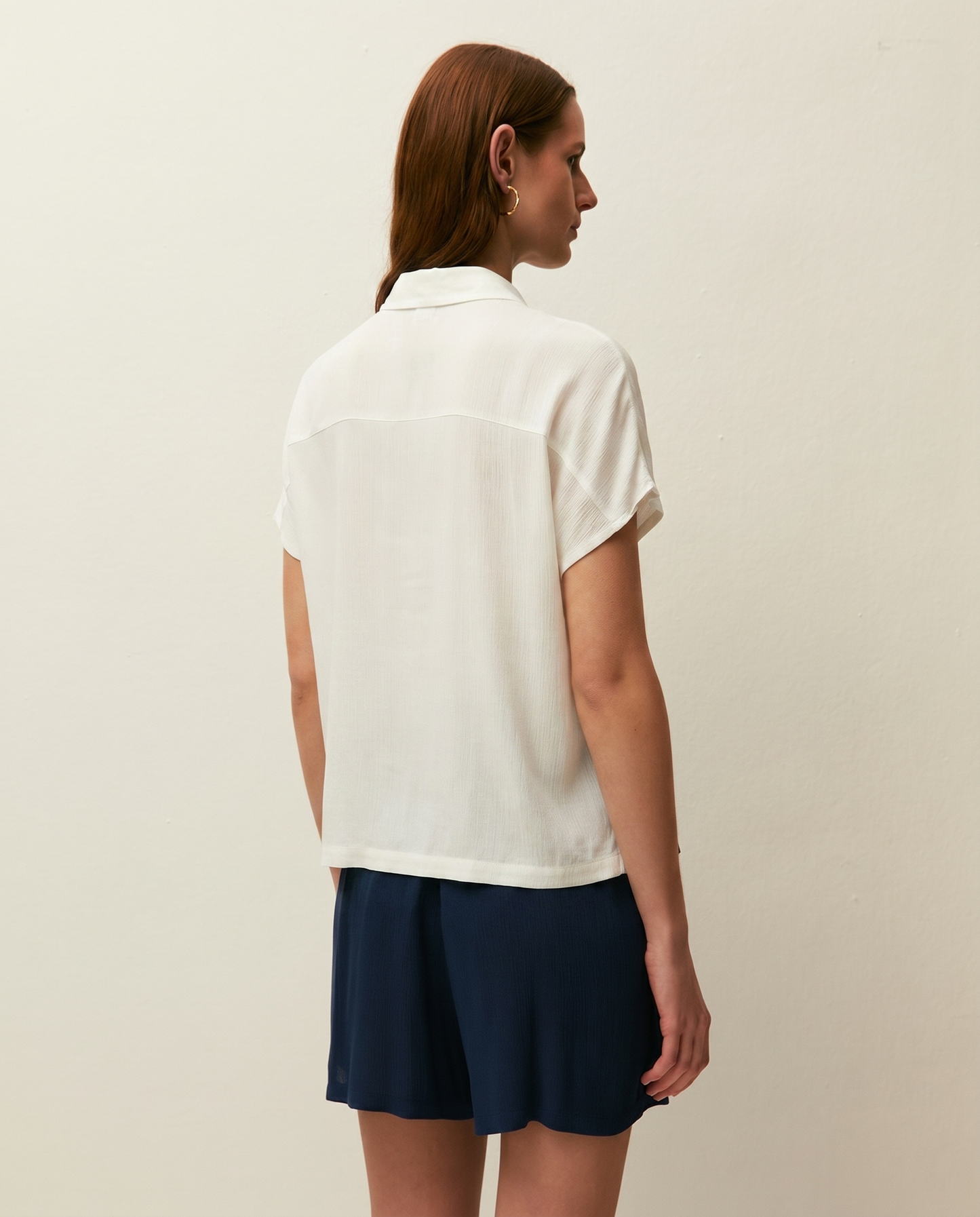 Crinkle-effect shirt with pockets