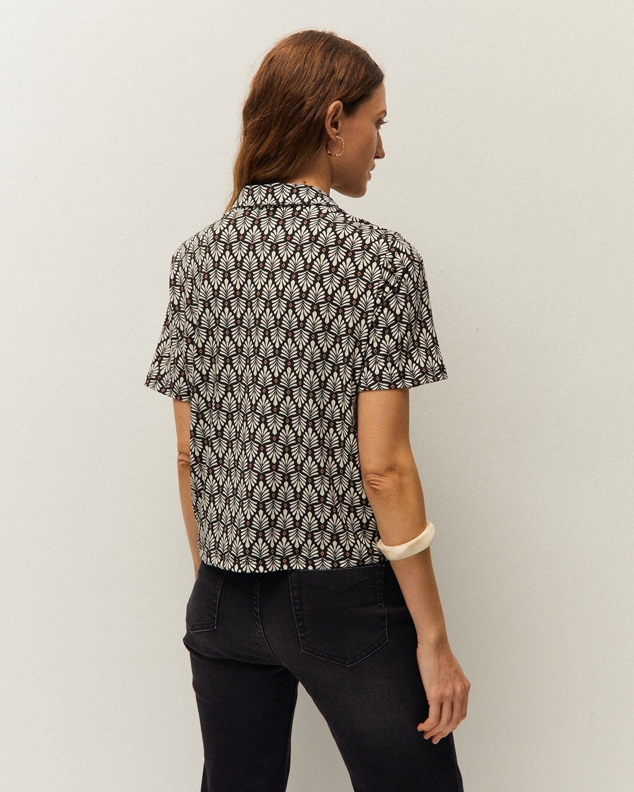 Geometric print shirt