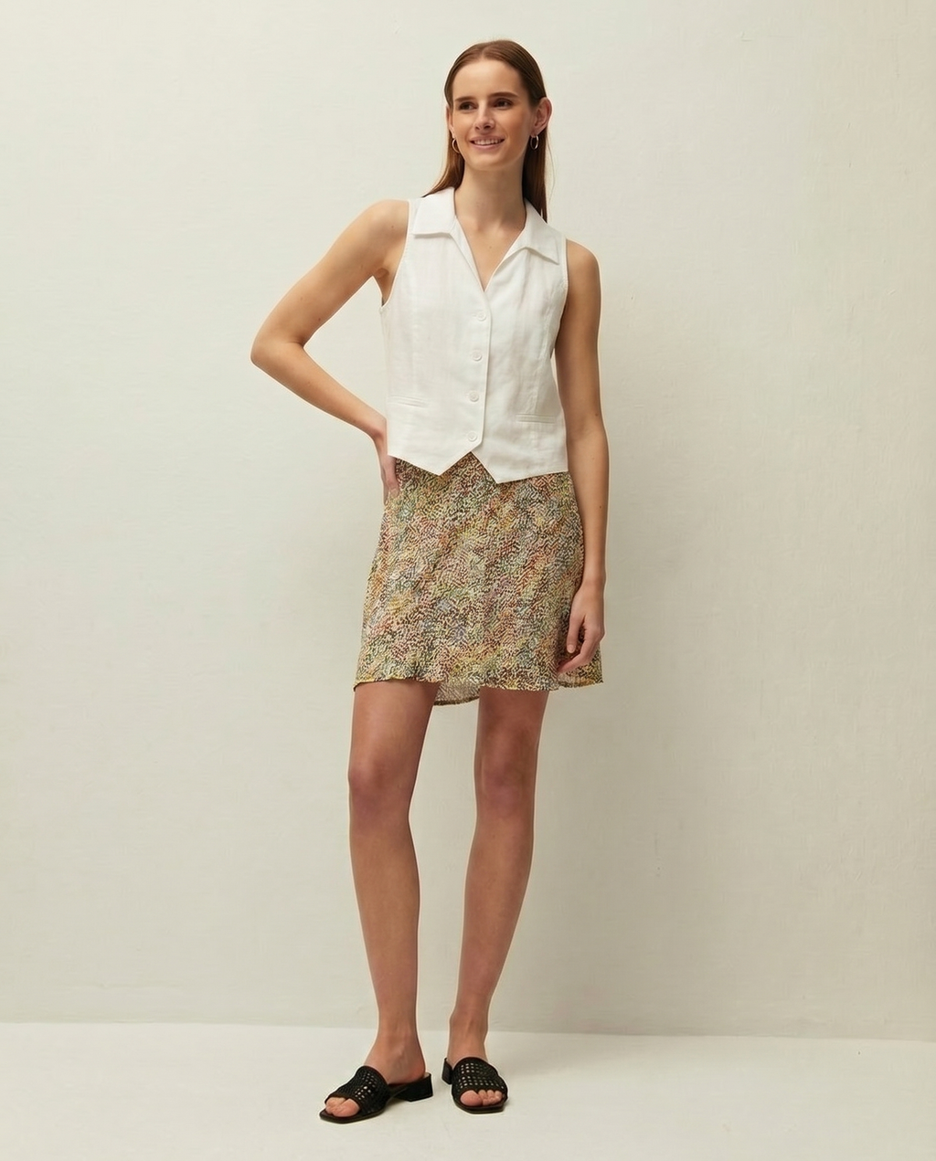 Chaleco lino cuello camisero