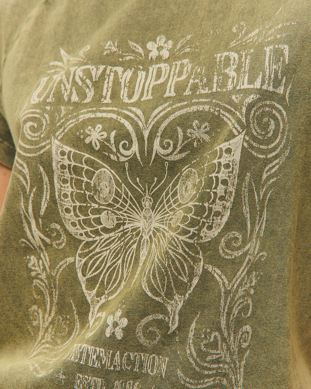 Camiseta con print de mariposa