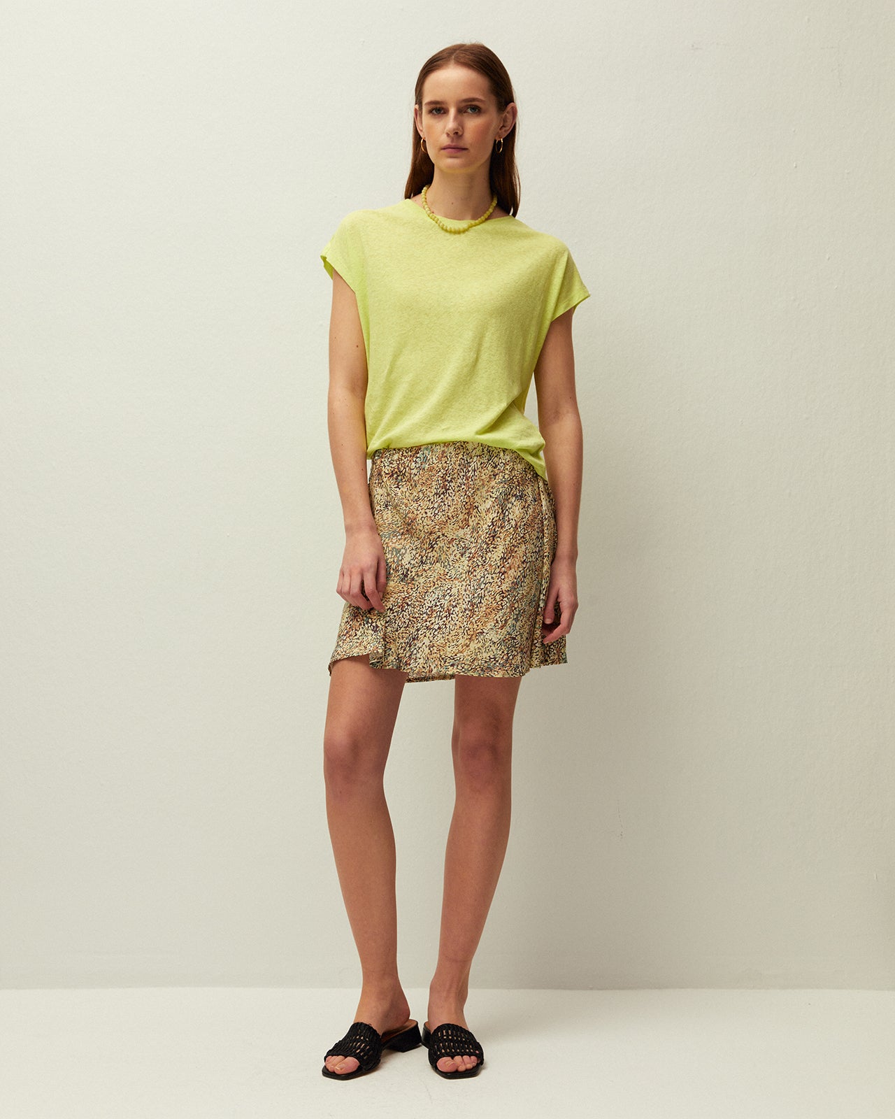 Linen short-sleeve T-shirt