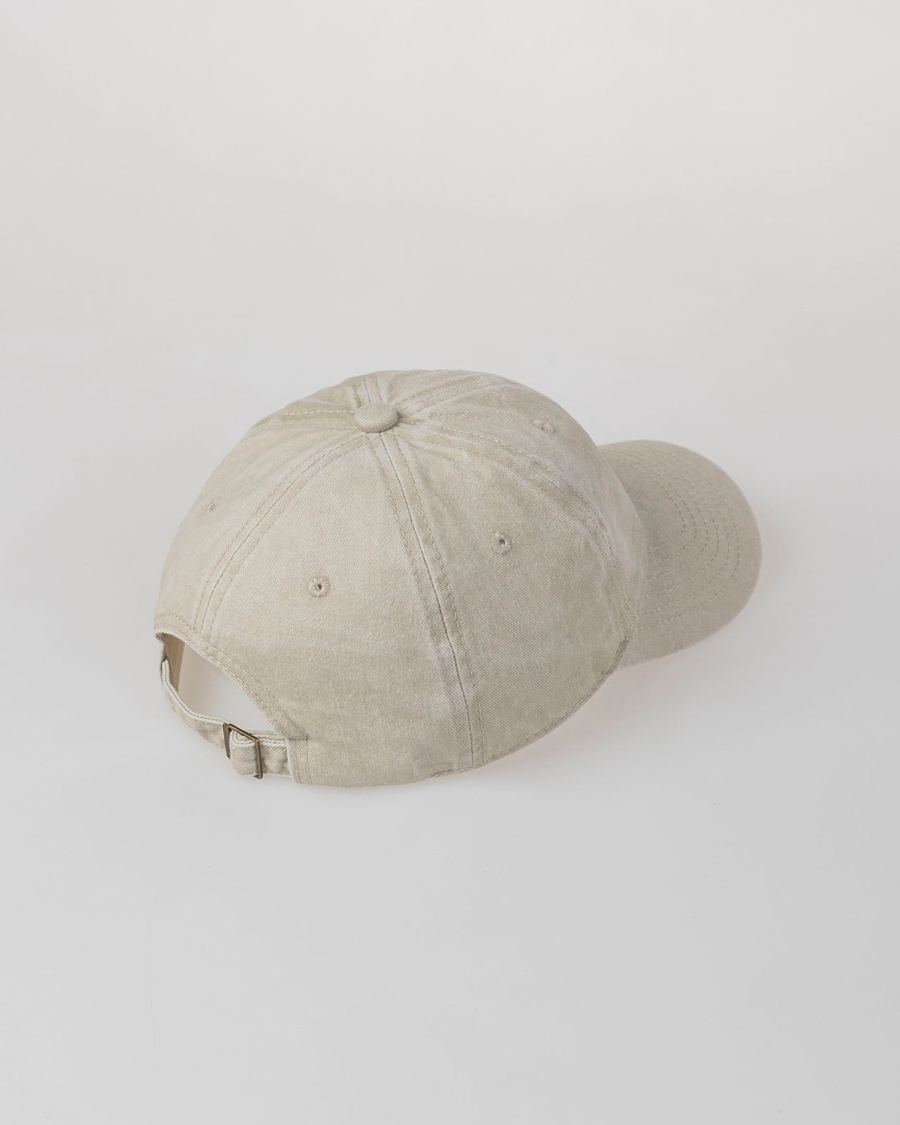 Casquette à effet teinture vieillie