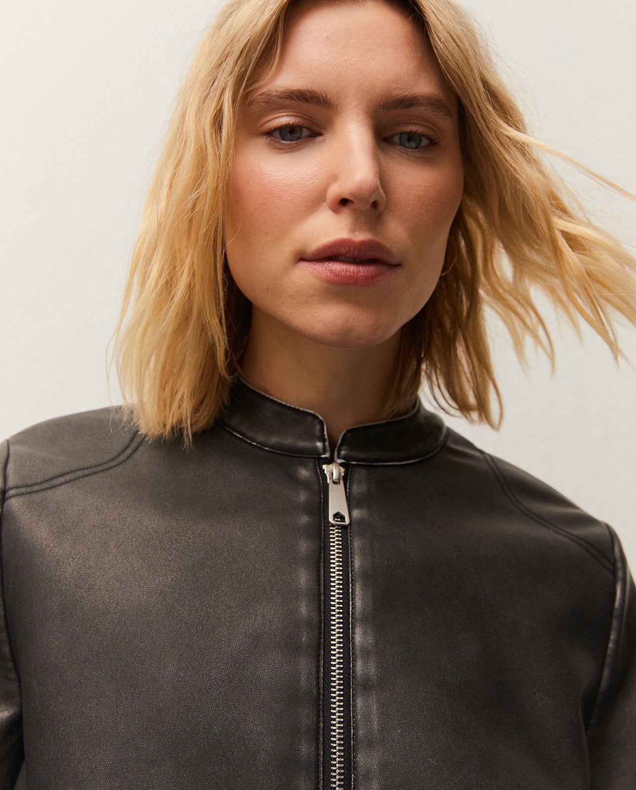 Mandarin collar jacket