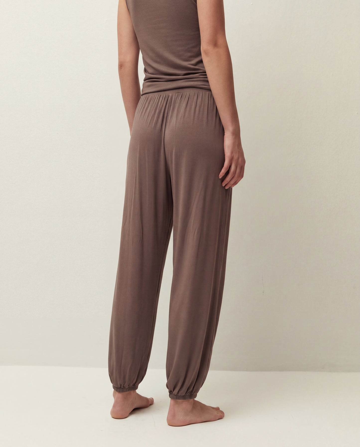 Pantalón bombacho con goma