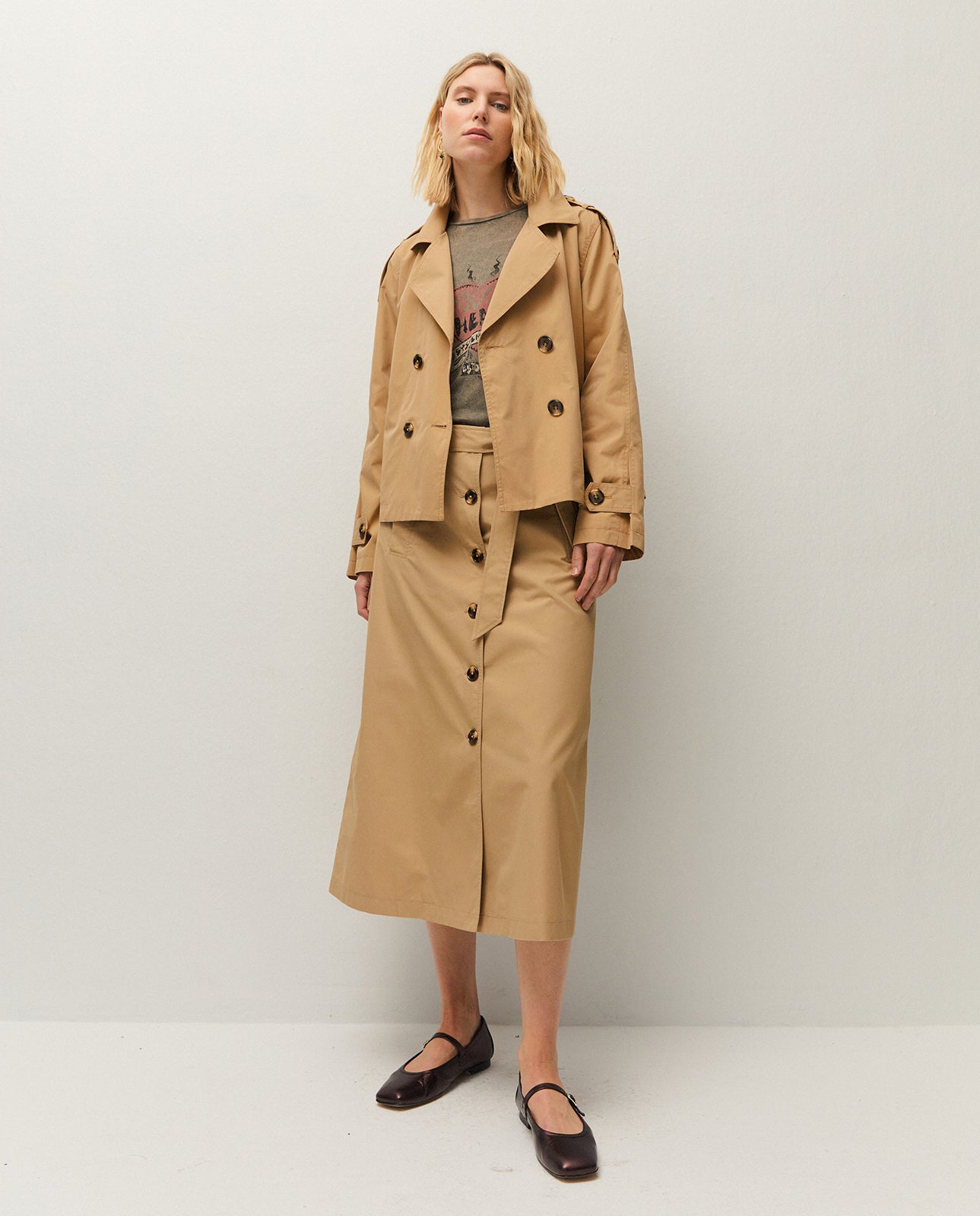 Trench corto