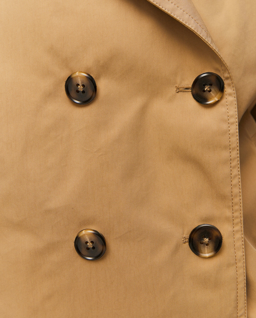 Trench corto