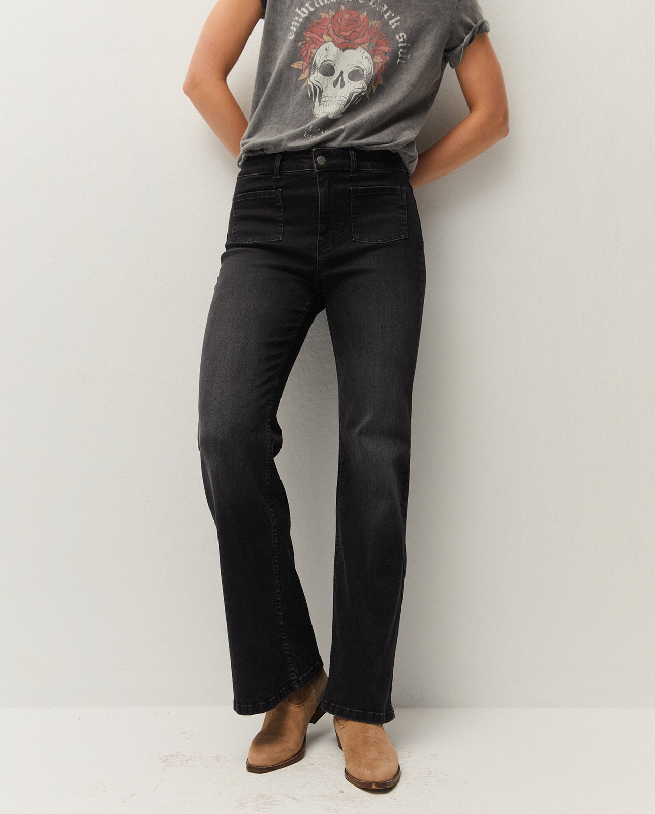 Denim trousers with pockets