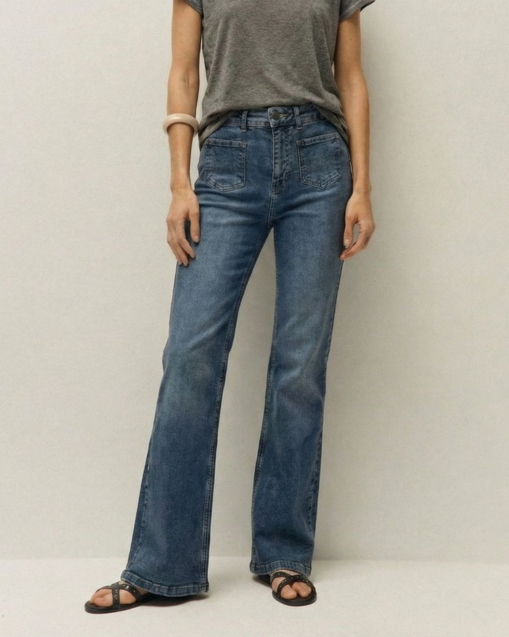 Pantalón denim bolsillos