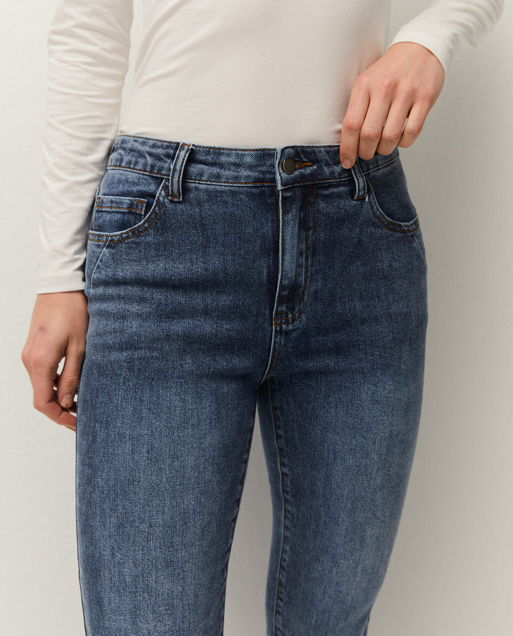 Pantalón denim básico