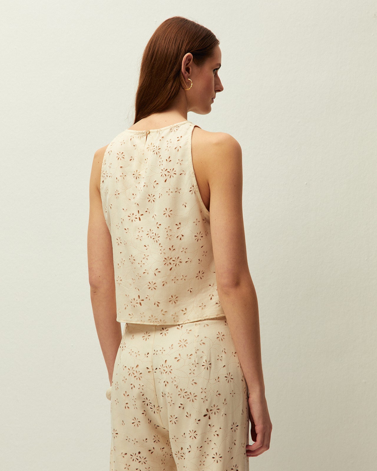Top halter calado