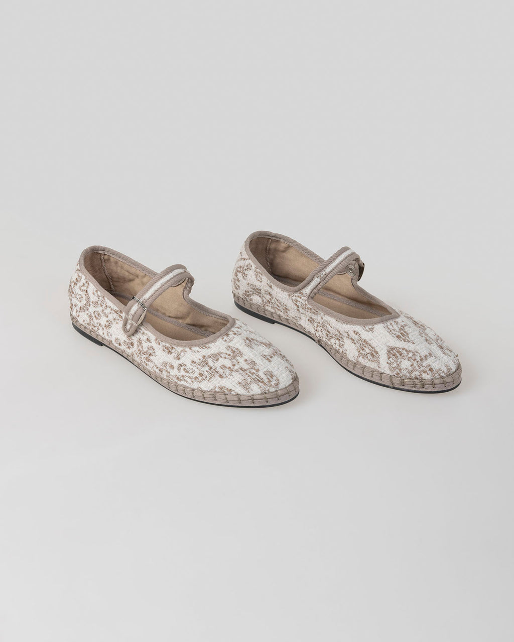 Mary jane jacquard