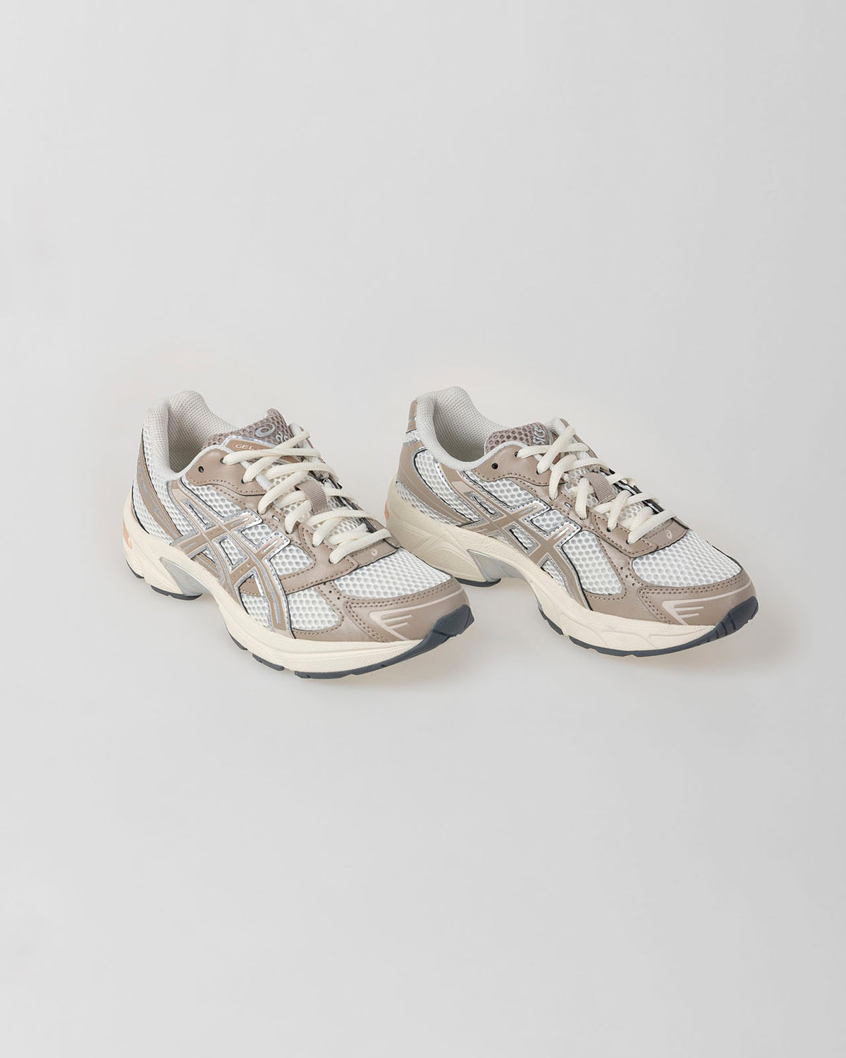 Zapatilla Asics marrón Gel-1130