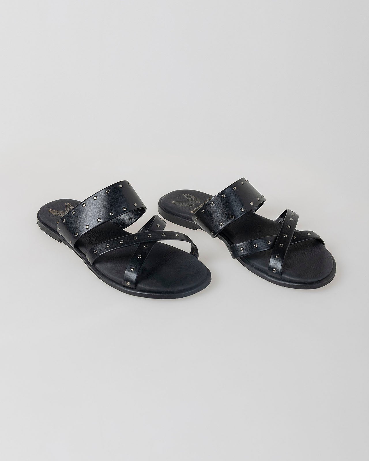 Sandales cloutées